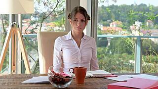 Rebecca Volpetti Teases Plumber with His Big Stiff Pipe in Hot Encounter