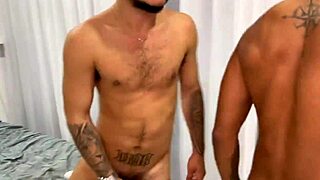 Meus Dois Amigos Dotados Queriam DP, Mas Não Aguentei Dois Pauzões no Rabo