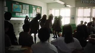 NewJeans performs Ditto on side A