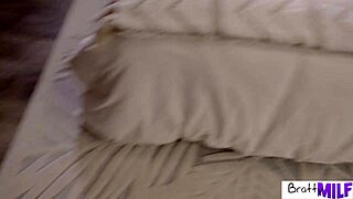 Ginger stepmommy lauren phillips yells 'yes, make my fuckin pussy talk' - s4 e5