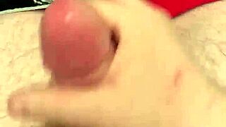 Quick jack off and cumshot before bed