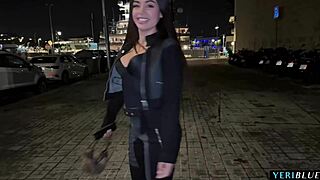 Martina Esmeraldi BIG BOOTY SQUIRTS on First Date