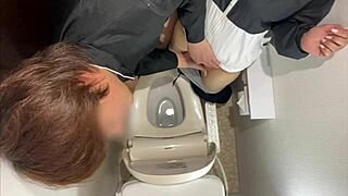 asian couple has raw sex in store