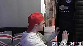 Mean And Keen Grinda Wearing Cock Ring, Sleazy Fit 30s Fuckka With 8 Inch Hungtop?