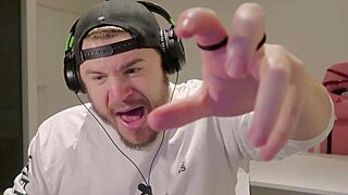 i took down tsunade and this hapened