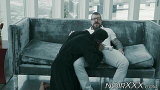 Hunky Rocco Steele Stuffs His Fat Cock Inside Black Jock’s Tight Hole