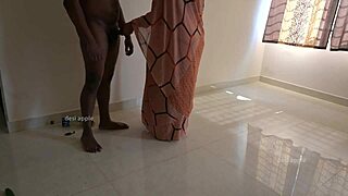 Tamil Maid Prabha Sneaks a Quick Jerk for Owner During Work Break