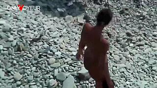 Beach voyeur whispers, Hot babe naked with buttplug in tight ass!