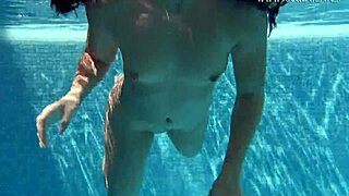 My heart melted as Jessica seduced the producer with her sexy gaze