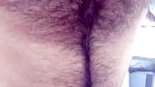 Lapijargentina jerks big cock!