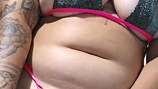 Young exhibitionist records solo masturbation video for her lover