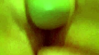 intimate session with deep fisting and gaping