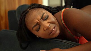 Fucking The Ebony Assistant With Big Ass At The Office