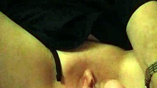 me riding dildo toys and cumming hard 😍