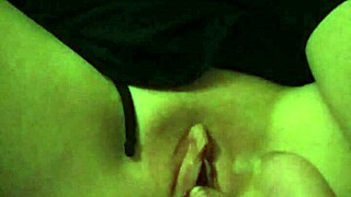 me riding dildo toys and cumming hard 😍