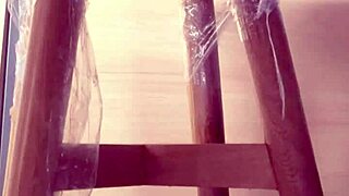 Colombian secretary masturbates secretly at work