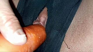 18 year old tinder date, wanna see her take huge facial cum?