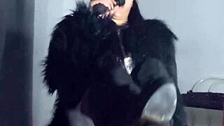 blue surprises you with her big wet pussy