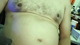 Ezsosa's Curvy Bedroom Flashing