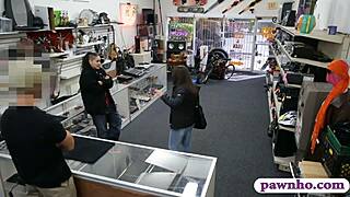 Blonde Amateur Sells First Nude Outdoor