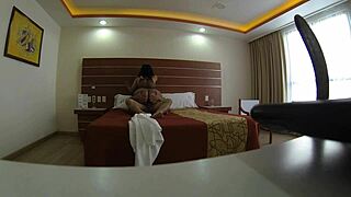 Mi Novia Venezolana y Su Enorme Trasero Mi Nalgona