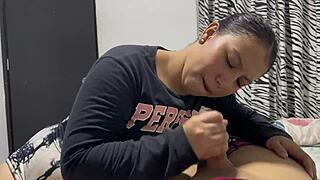 Colombian neighbor with fat ebony ass craves milk dose before mexican gym workout