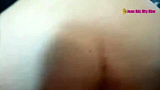 tengo un delincuente sneaking into my room for wild action