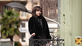 abby petite coquine wants a big cock