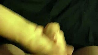 That lady's giving me an incredible glass wank session right now