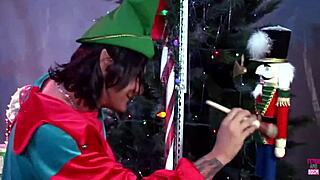 i'm so excited for daphne rosen's christmas special with double penetation by hung guys