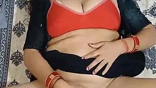 indian sexy wife ki chudai?