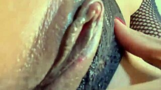 multiple orgasms lead nymphomaniac to faint, red rose