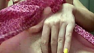 Blonde Mycandyalice Masturbates!