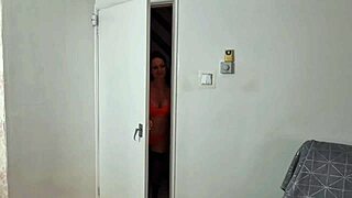 Dru teases hot blue eyed euro milf cindy sun in group