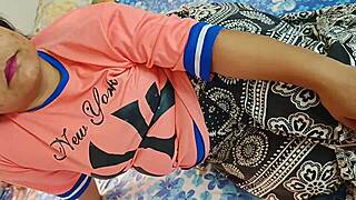 Cheating Desi Girlfriend With Lover In Hotel