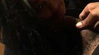 i got bbc gumjob from mature white cougar, kingdinglong style