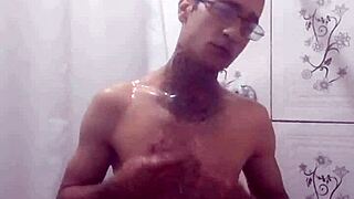 vazou na net me exibindo para putinha do meu bairro hoje vou comer essa gostosa