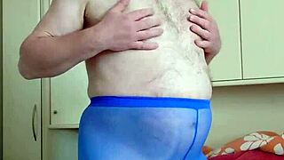 feeling so good in blue leggings at the spa