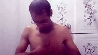 vazou na net me exibindo para putinha do meu bairro hoje vou comer essa gostosa