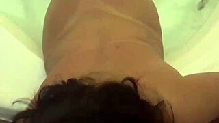 Mamando o Funcionário Novinho do Meu Marido com Chubby Latina Milf Sucking Skills