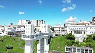 Jeo Fox Gets a Ride in Salvador and Receives Iron