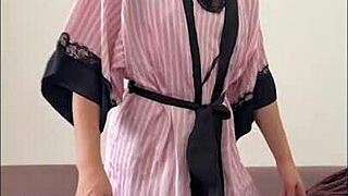 hot milf cassiemua fingers her pussy raw in close-up action