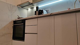 Pawg Prepares Food In Tight Yoga Shorts