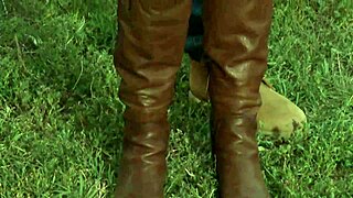 Bareback Anal After Riding Under the Sun, So Hot!