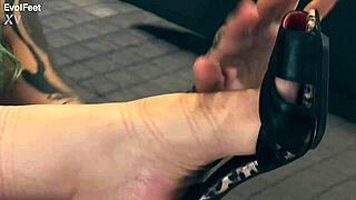 Bondage Foot Worship Session