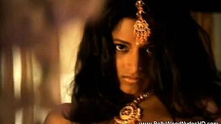 ohh, loving this indian milf dancing so sexy! 💃