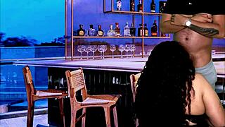 Sexo arriesgado en discoteca a media noche con venezolana extranjera?