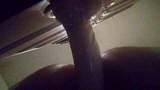 Alicia explores her pussy with toys in an intimate asian session