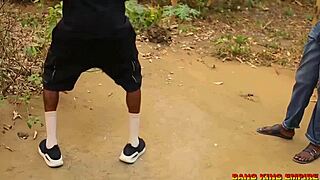 Bbw step mom gets a close-up banging in the bathroom. Water splashes everywhere!