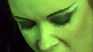 Cindy and Tanya Suck Juicy Twats in Frilly Laceups